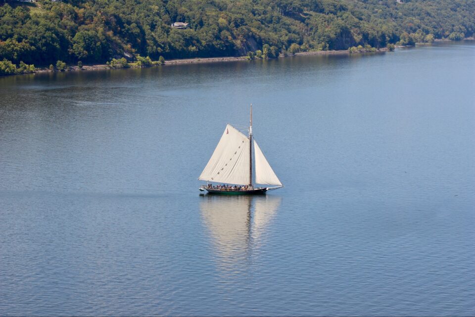 Hudson-River-Sloop-Clearwater_Photo-Credit-Maggie-Howell-@Mighty.Hudson Clearwater boat